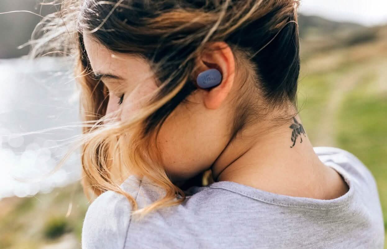 Écouteurs sans fil JBL Tune Buds True Wireless à réduction de bruit et basses pures