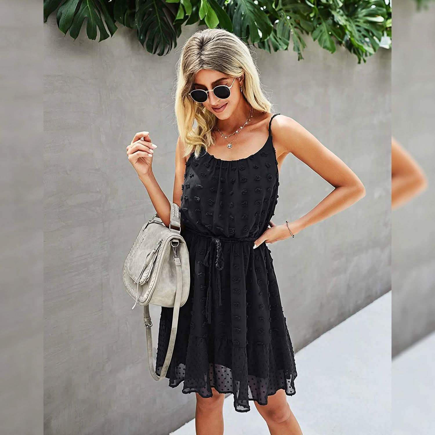 Lovinchic Robe Courte Fleurie à Bretelles Fines et Taille Nouée pour Femme, Robe d'Été Décontractée et Fluide