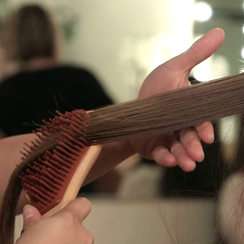 Brosse à Cheveux Démêlante Artisanale en Bois Michel Mercier