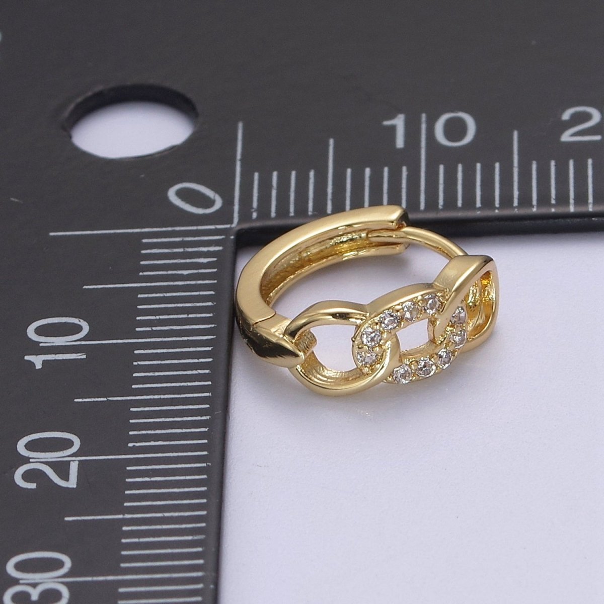 Mini chain link huggie hoop earrings in gold Cartilage earrings • 12mm Tragus hoops • Dainty gold hoop T-366