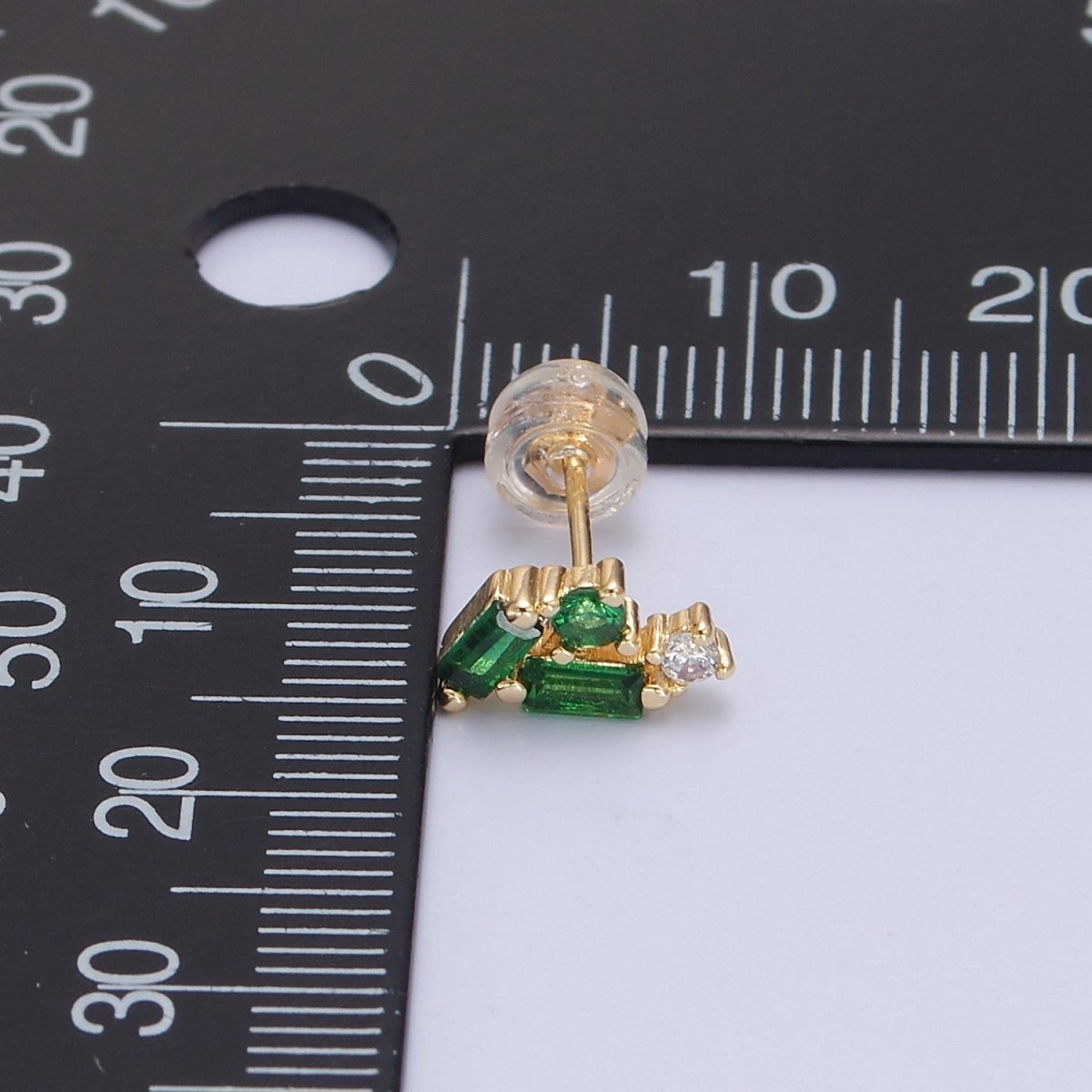 Mini Emerald Green Cz Stone Stud Earring T-384