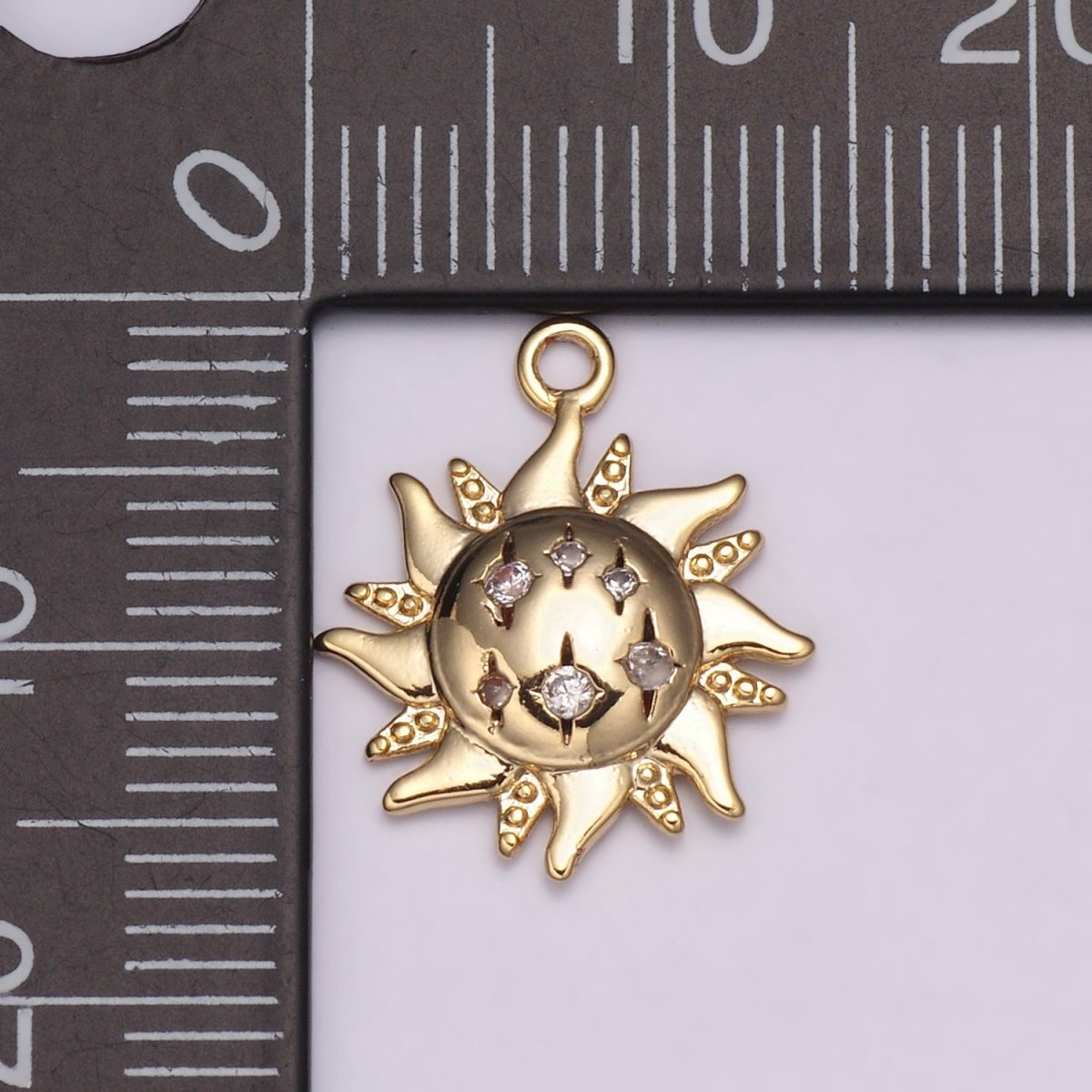 Mini Gold Sun Charm ,Sunburst Charm, Bohemian Charms, Jewelry diy, bracelet charm, Sun Pendant E-614