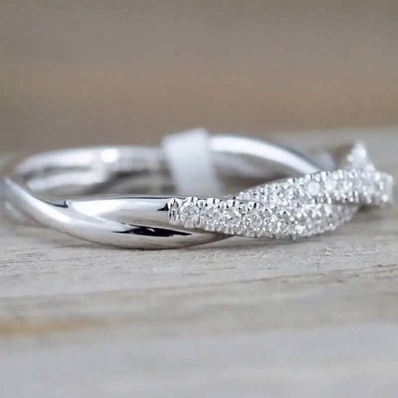 Minimalism 925 Silver Zirconia Twist Ring