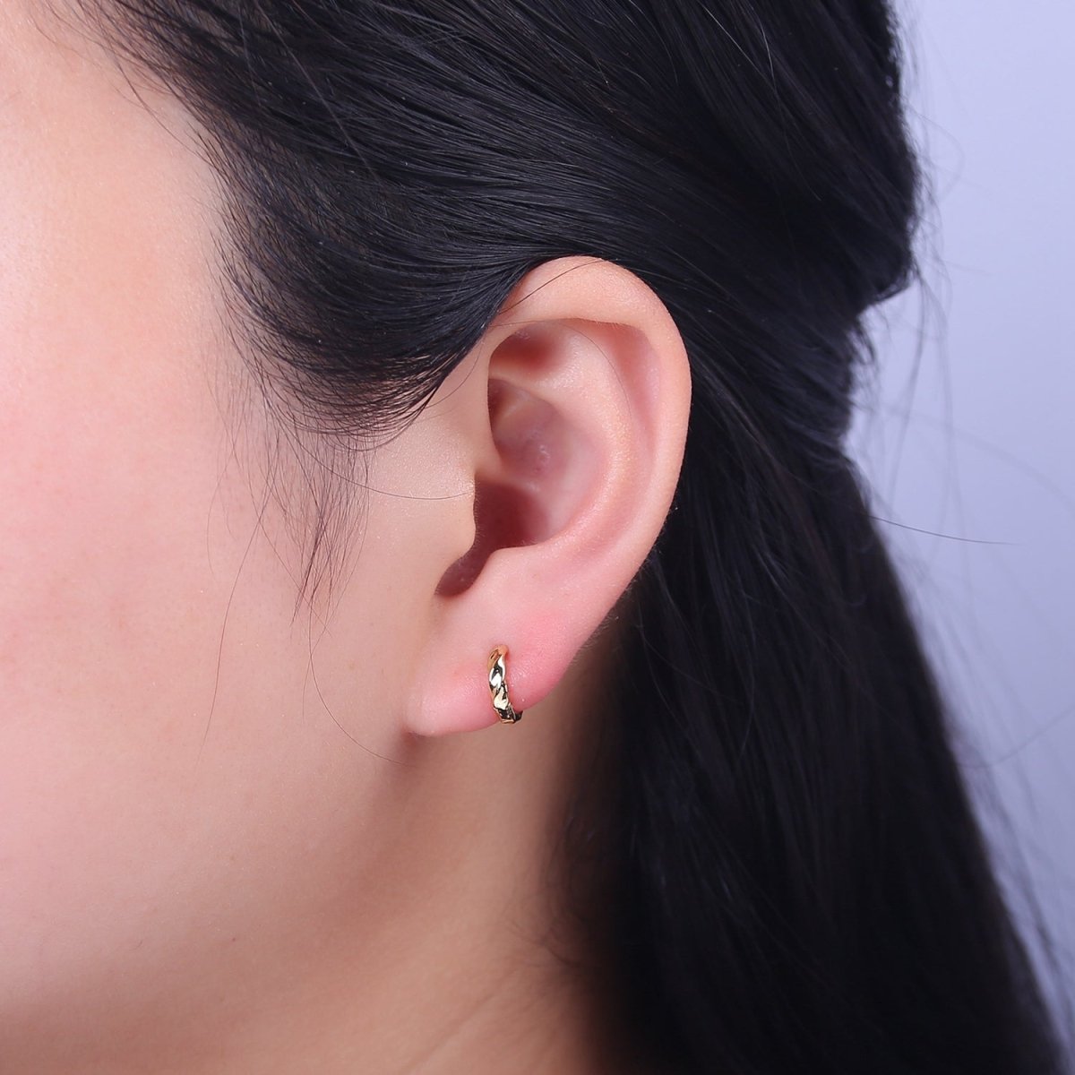 Minimalist Hammered texture Gold Huggie Earring 10mm Dainty gold Hoop V-094