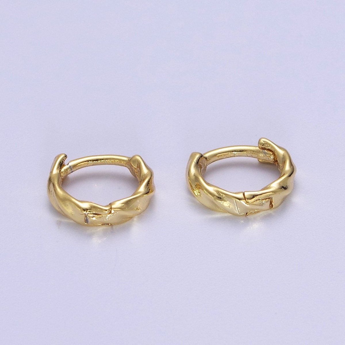 Minimalist Hammered texture Gold Huggie Earring 10mm Dainty gold Hoop V-094