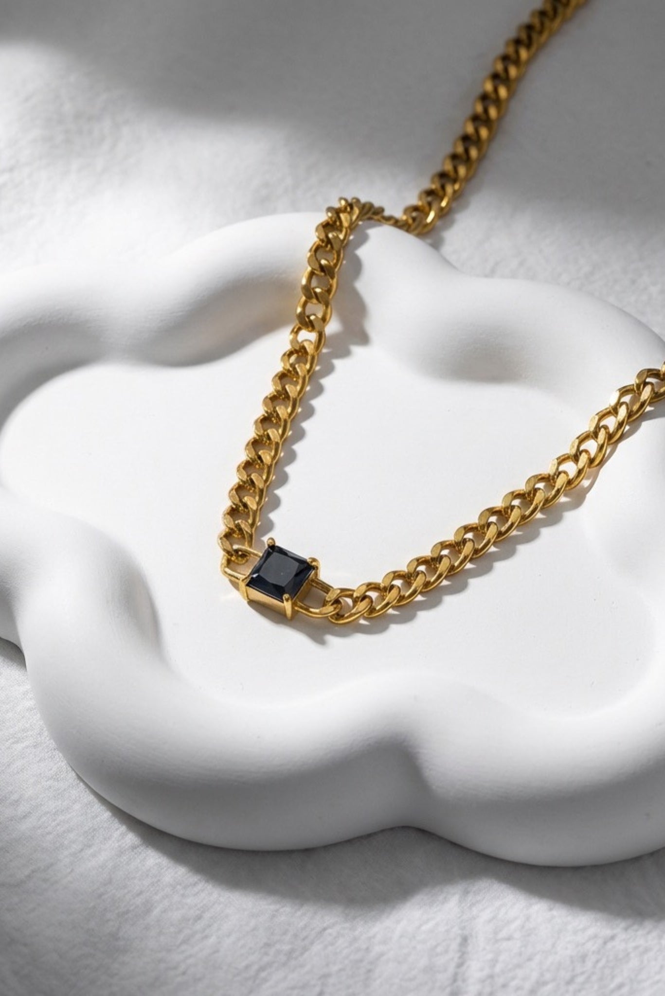 Noir Chain Necklace