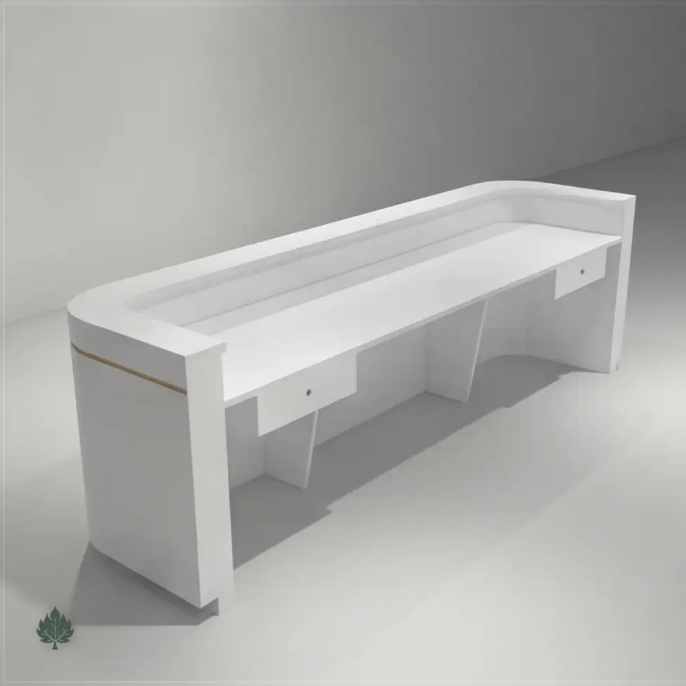 Iselle · Front Reception Desk