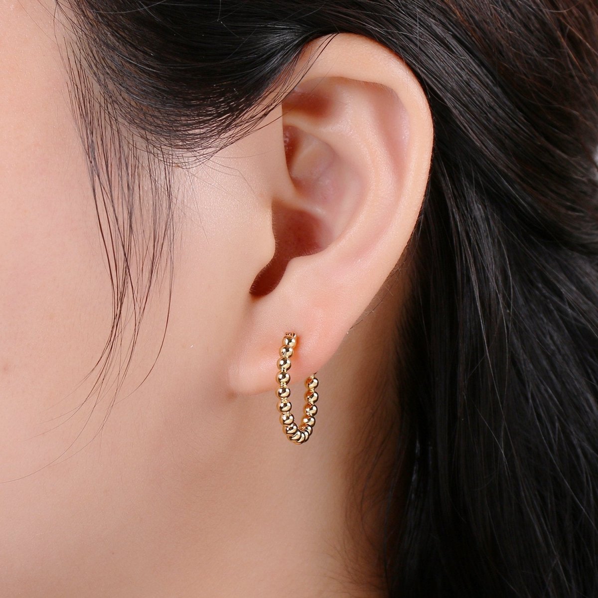Small Beaded Huggie Hoop Earrings 20mm Hoop Earring Gold Vermeil Q-319
