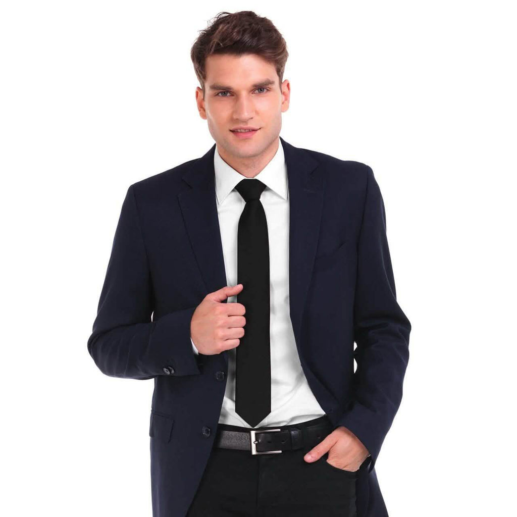 Cravate en satin uni en polyester