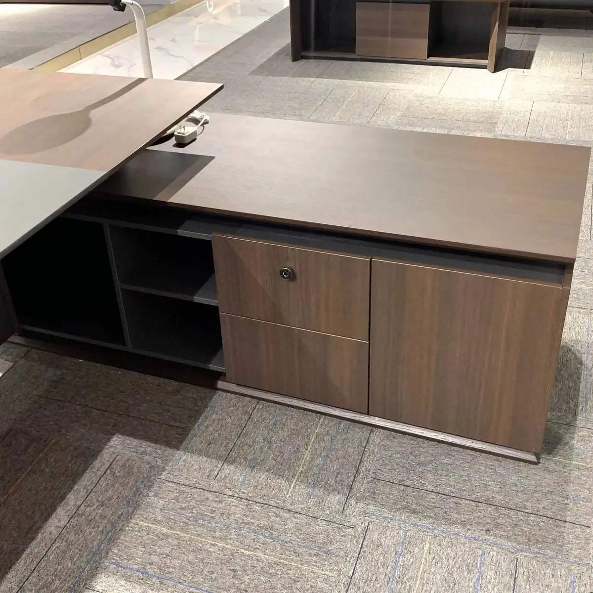 Brontë · Modern L-Shaped Executive Desk