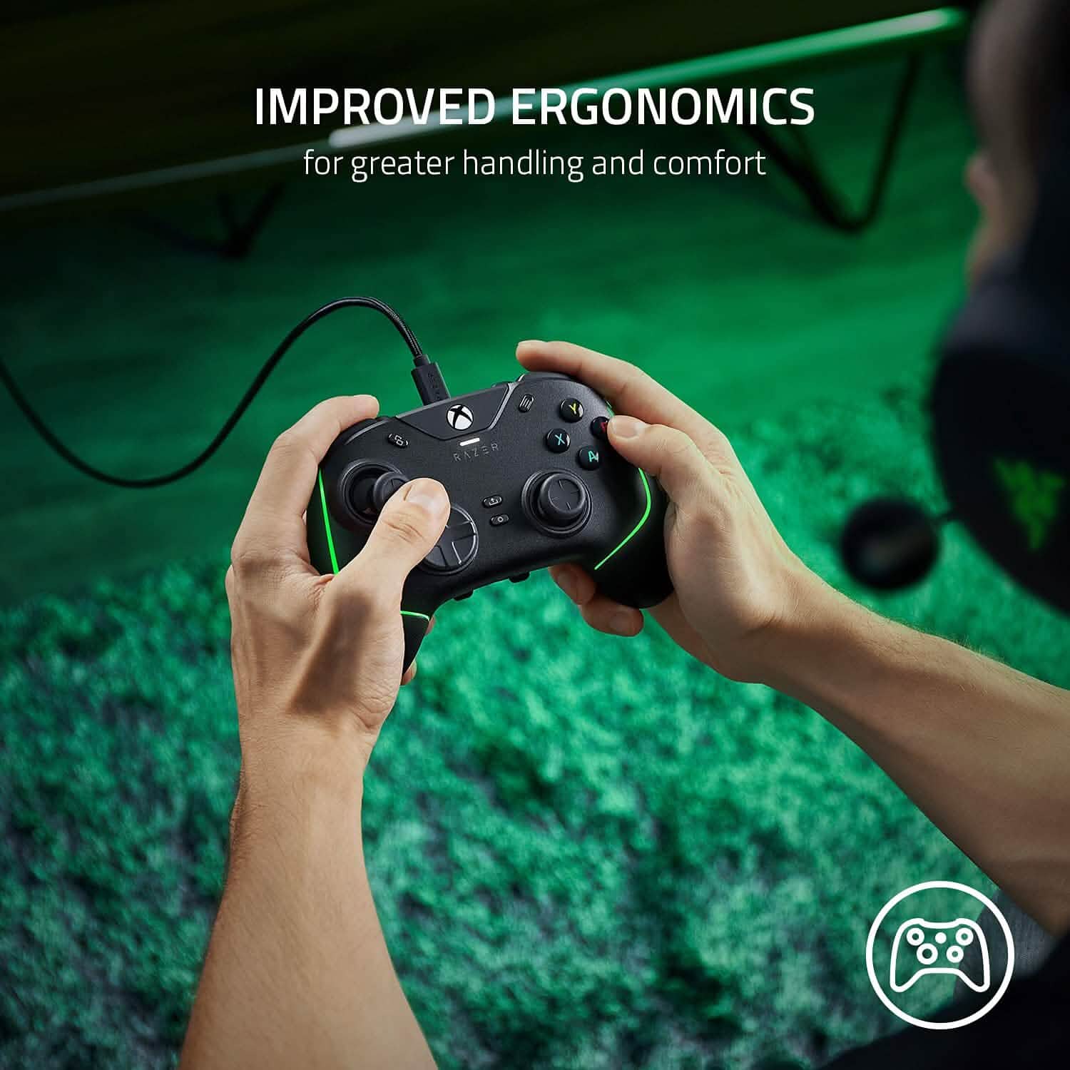 Manette de jeu filaire Razer Wolverine V2 Chroma Pro pour Xbox Series X|S, Xbox One, PC (reconditionnée)