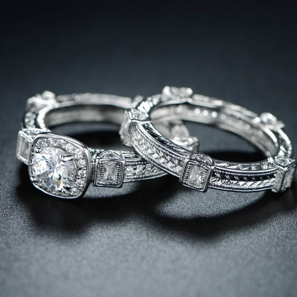 Parure de bague de fiançailles en oxyde de zirconium plaqué rhodium – Tailles assorties
