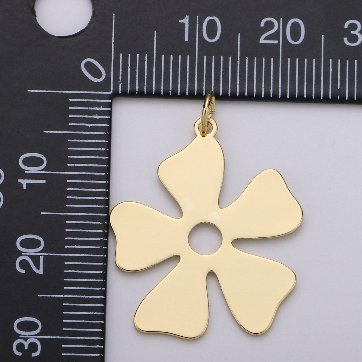 Shamrock Charm 24k Gold Filled Shamrock Celtic Four Leaf Clover Lucky Charm, 22x30mm for Necklace Earring Bracelet Jewelry Making D-489
