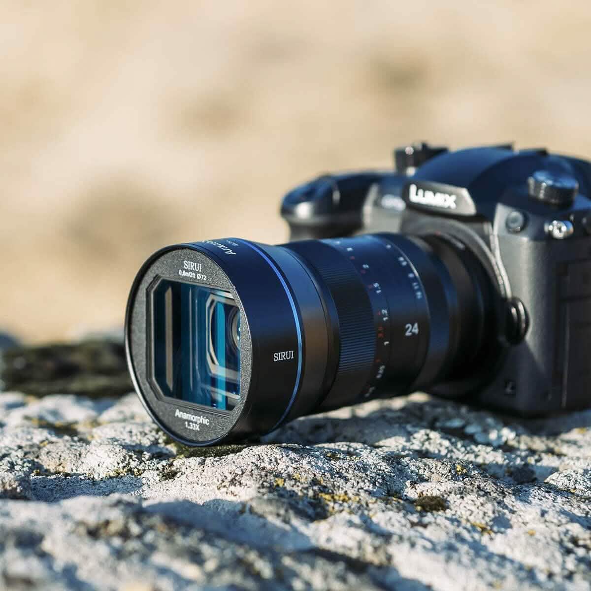Objectif anamorphique SIRUI 24 mm F2.8 1.33X pour appareil photo APS-C (monture X) (reconditionné)