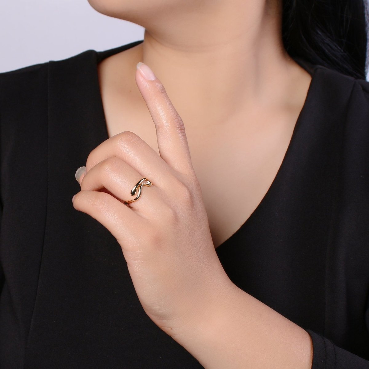 Snake ring Gold ring silver ring Dainty ring Delicate ring Stacking ring Minimal ring gift for her Open ring Adjustable U-060