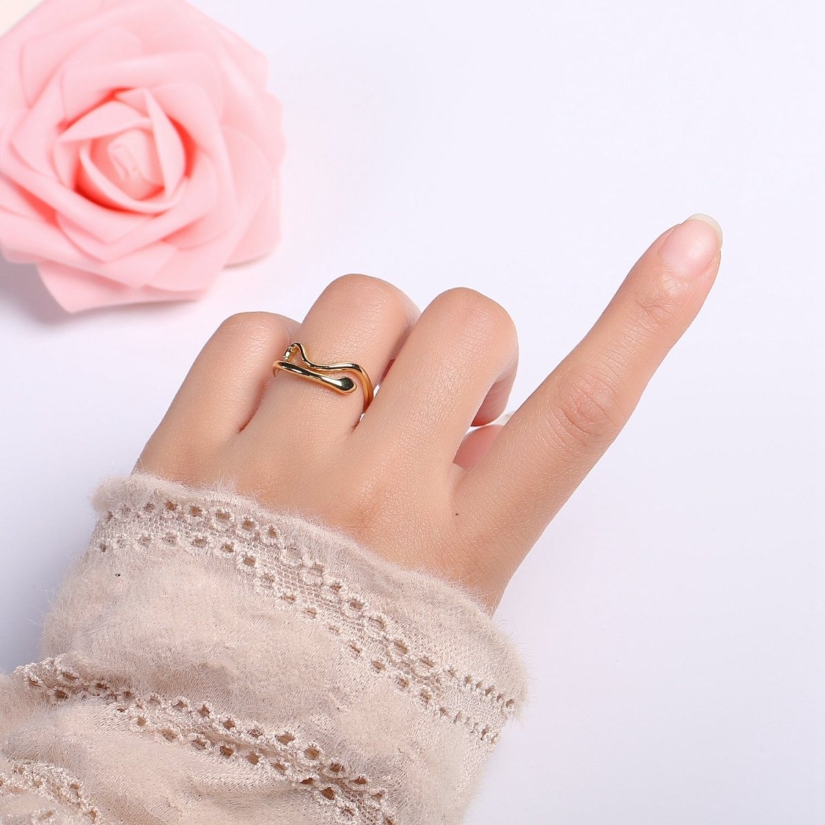 Snake ring Gold ring silver ring Dainty ring Delicate ring Stacking ring Minimal ring gift for her Open ring Adjustable U-060