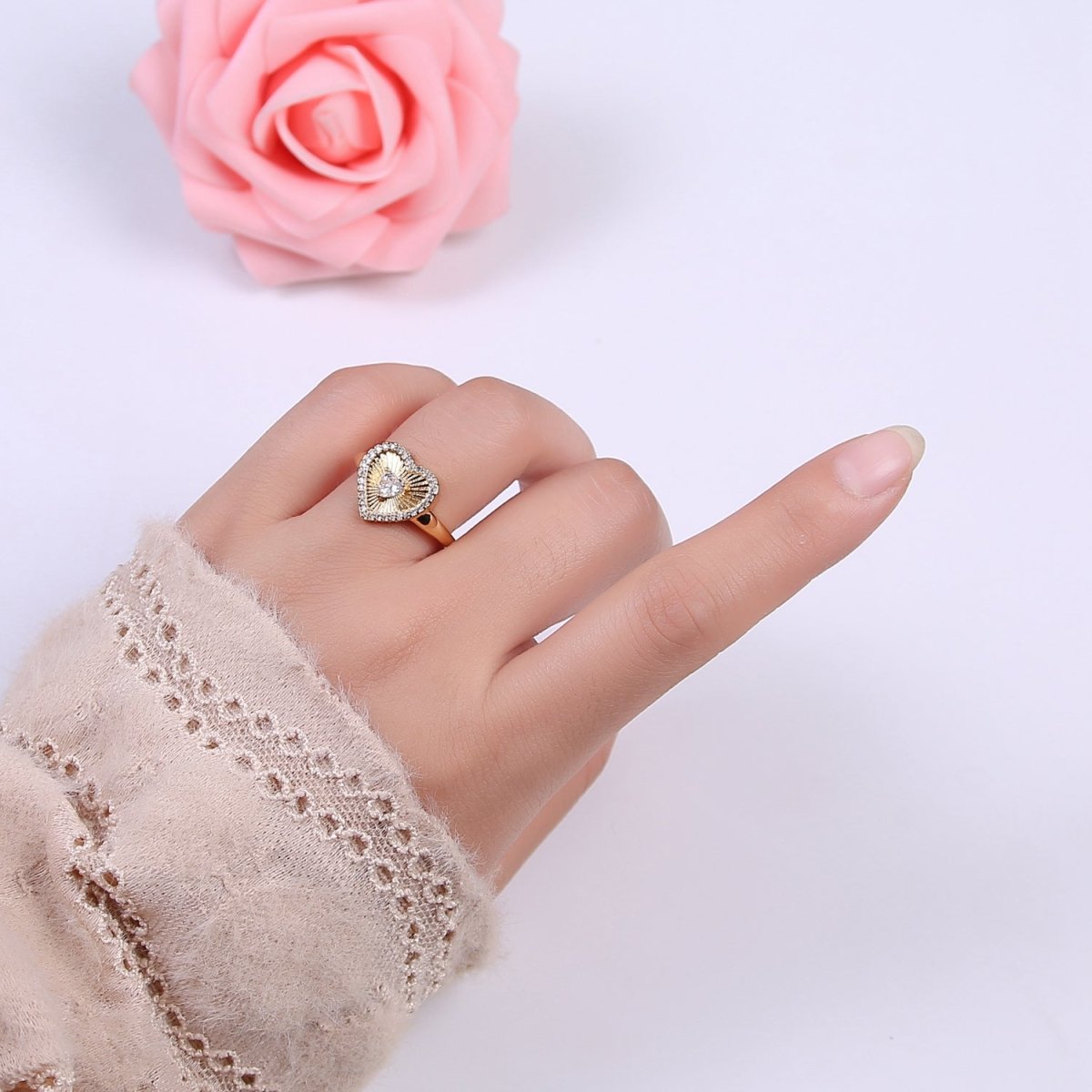 Sunburst Heart Ring • Unique 14k Gold Filled Ring • Valentine Ring • Gift for Her • Gold Valentine Statement Minimalist Jewelry R-320