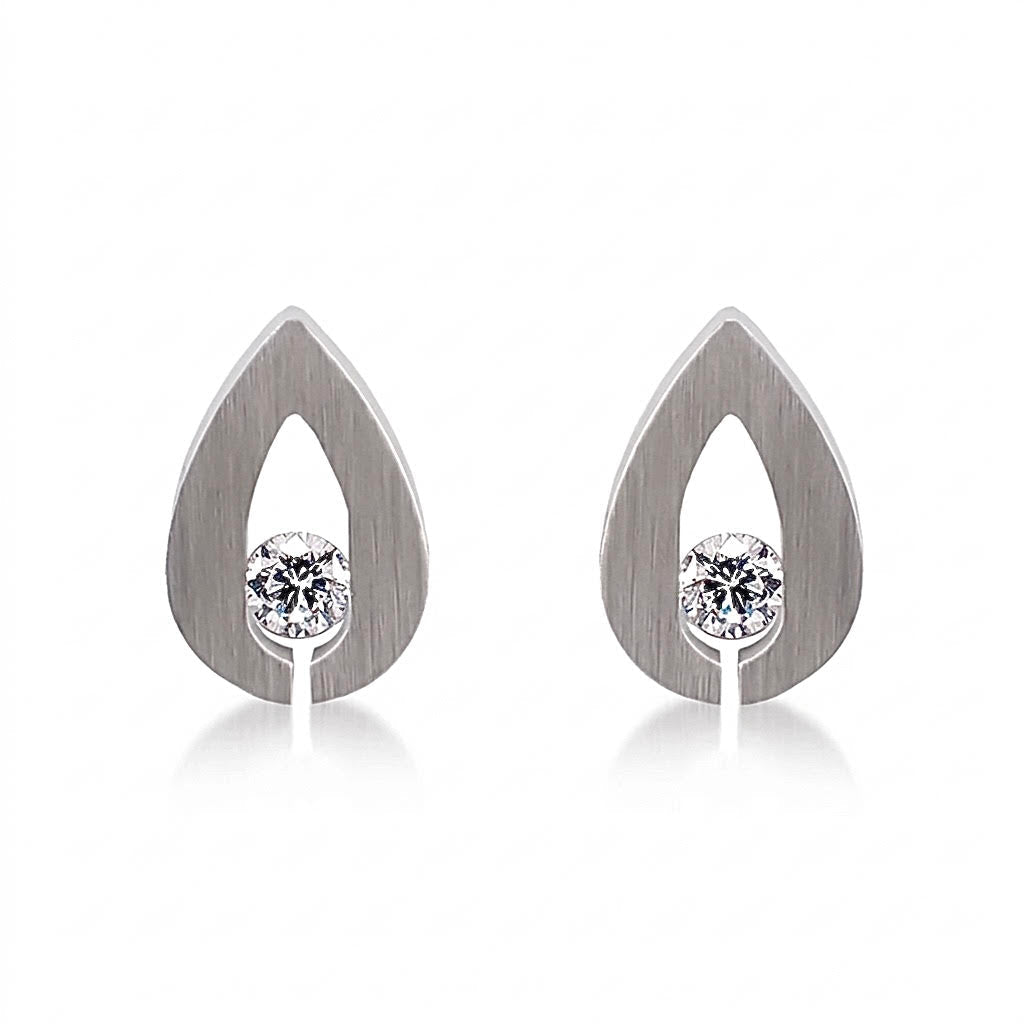 ER106W B.Tiff Drop Earrings