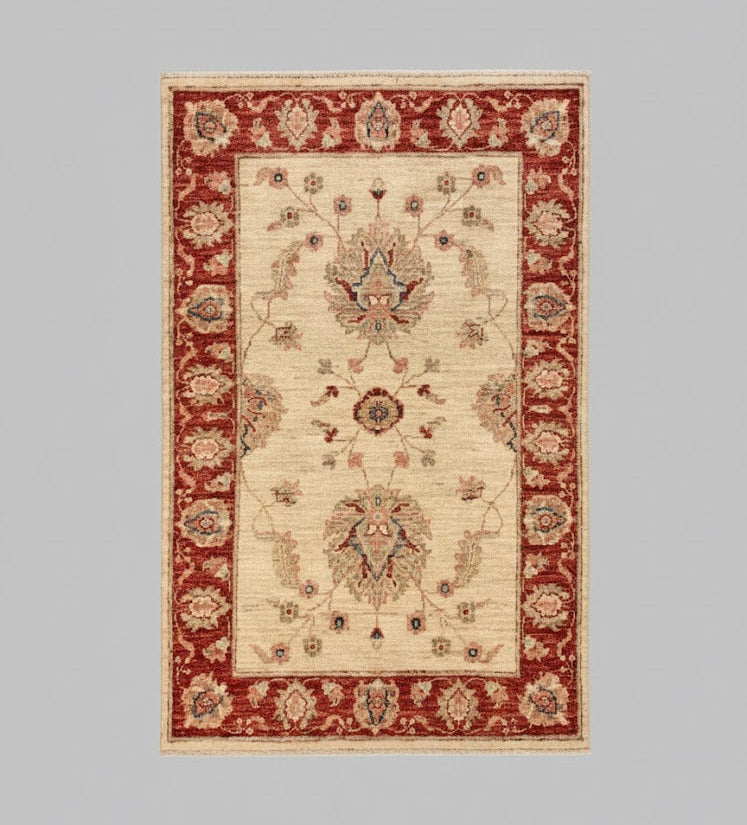 Hand-Knotted Sultanabad Vegetable-Dyed Wool Rug, 2' 8" x 3' 11" (K)