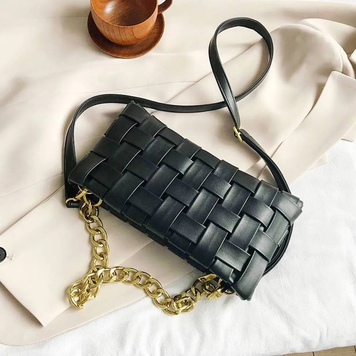 Weave Design Crossbody Bag