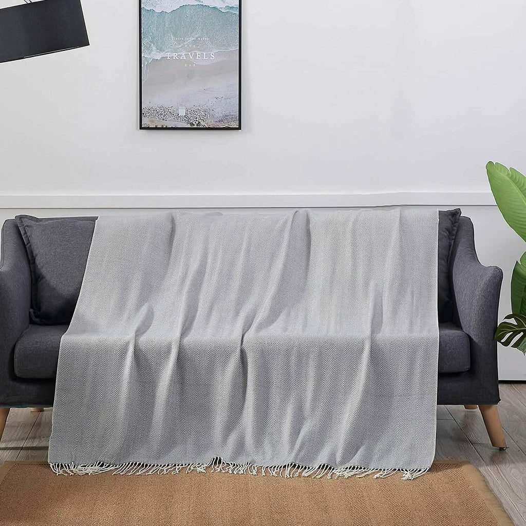 Wisley Home 100% Acrylic Chevron Pattern Throw