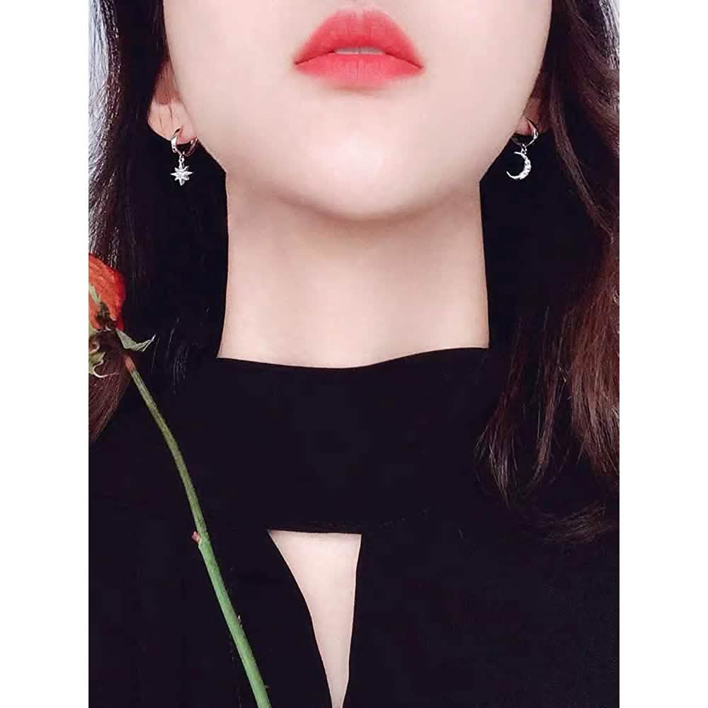 Boucles d'oreilles créoles Femme avec pendentifs Lune et Étoile