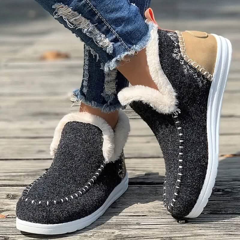 Women's Warm Thermal Plush Lined Flat Shoes