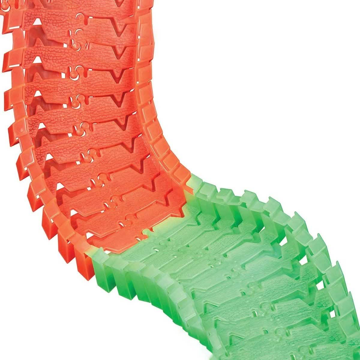 Circuit flexible Galaxy World Tech Toys avec voiture lumineuse