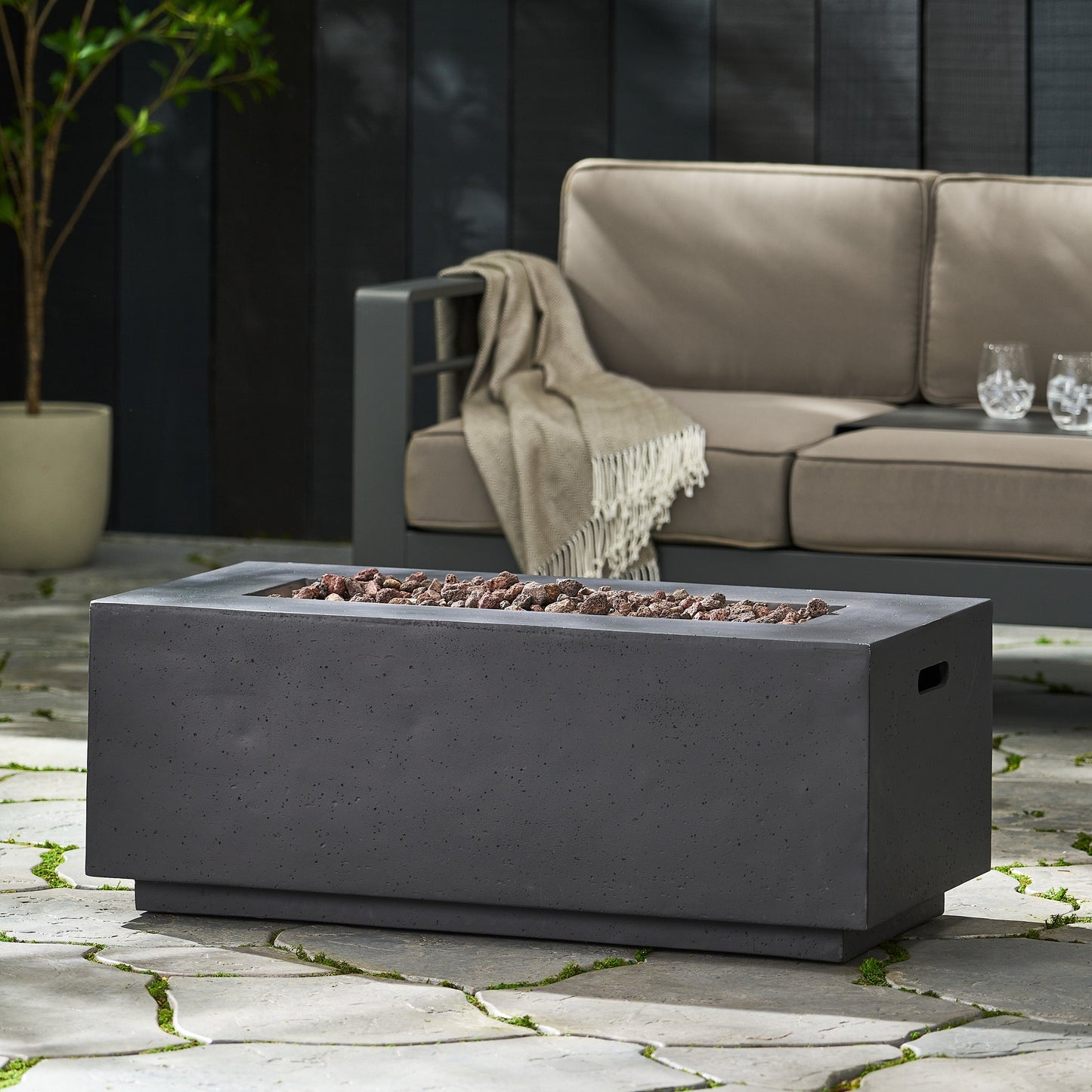 40" Outdoor 40,000 BTU Rectangular MgO Concrete Propane Fire Pit