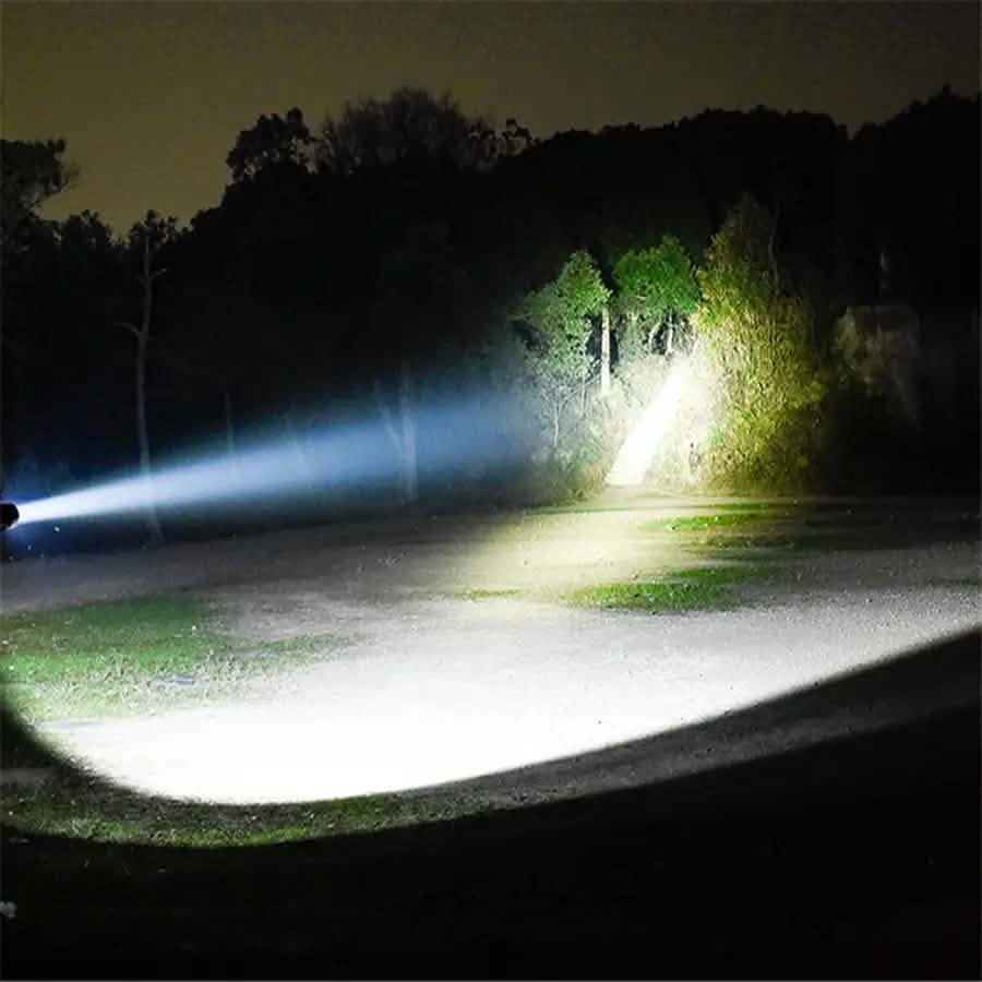 Lampe torche LED XANES 1102 L2 5 modes 1600 Lumens USB Rechargeable pour Camping et Chasse