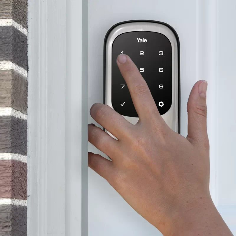 Serrure de pênes dormants autonome sans clé Yale Real Living avec écran tactile Z-Wave YRD110-ZW-605